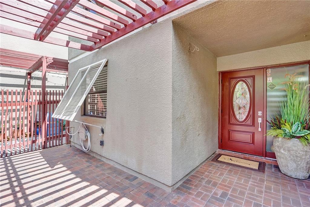 Villas West - Residential