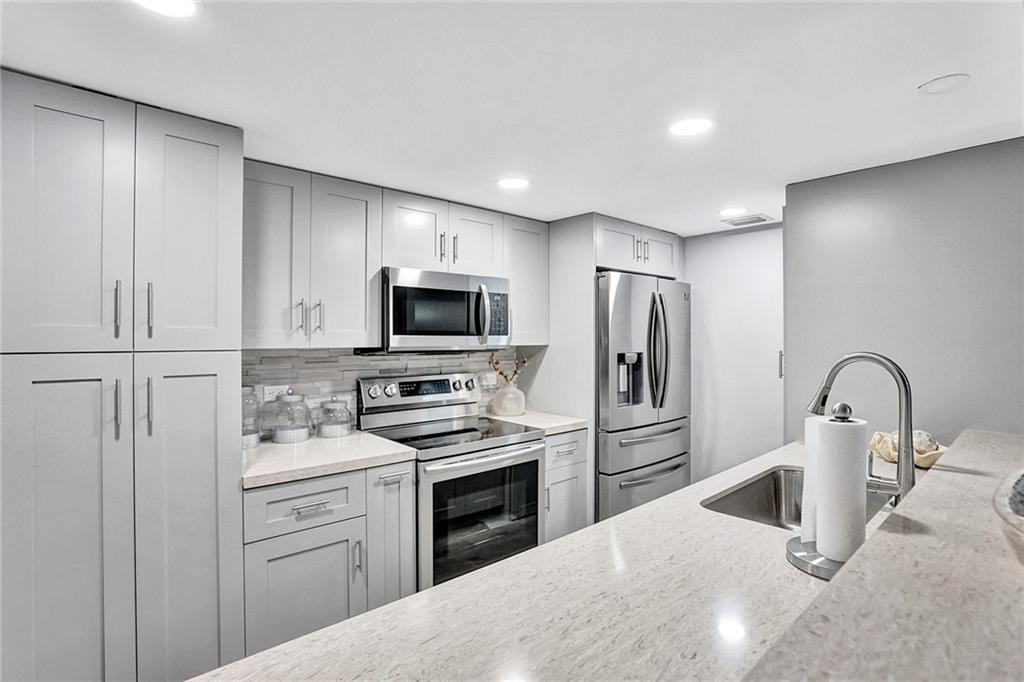 Villas West - Residential