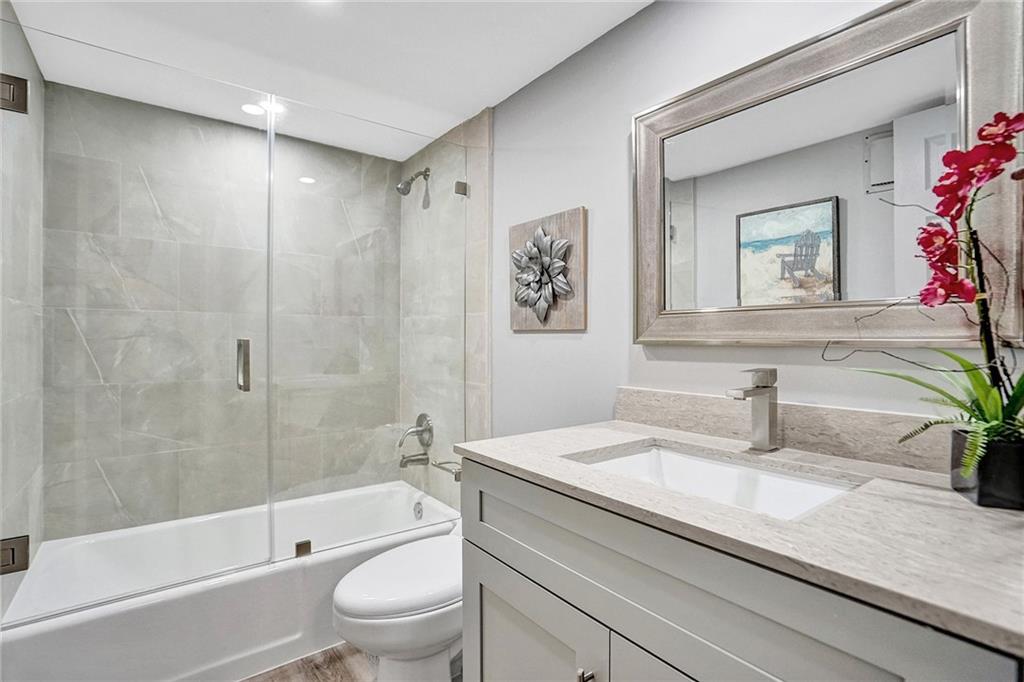 Villas West - Residential