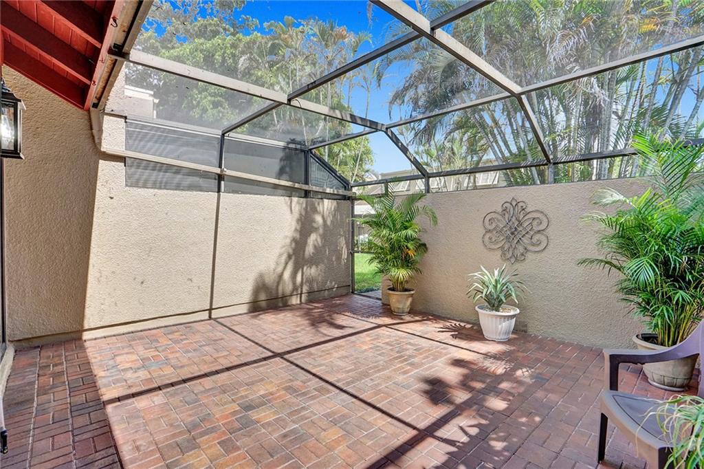 Villas West - Residential