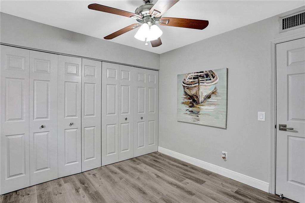 Villas West - Residential