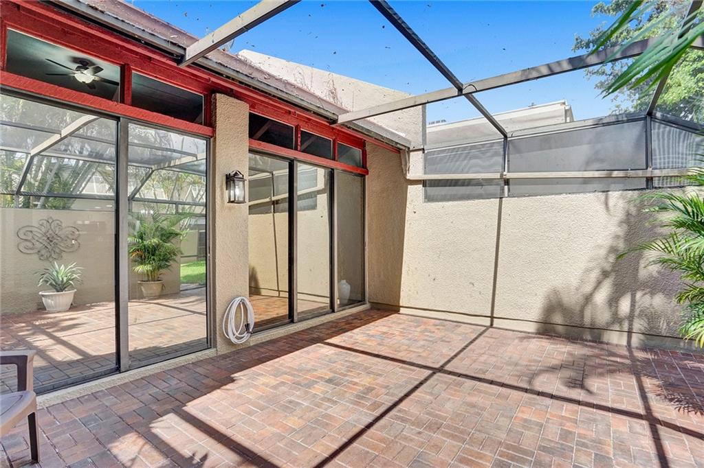 Villas West - Residential