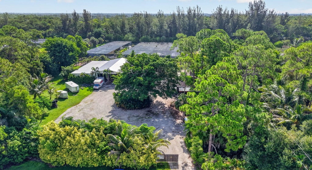Photo of 6700 Park Lane E, Lake Worth, FL 33449 (MLS # B26051172)