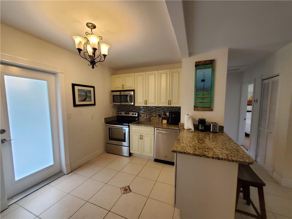 BLUE WATER BEACH - Residential Income