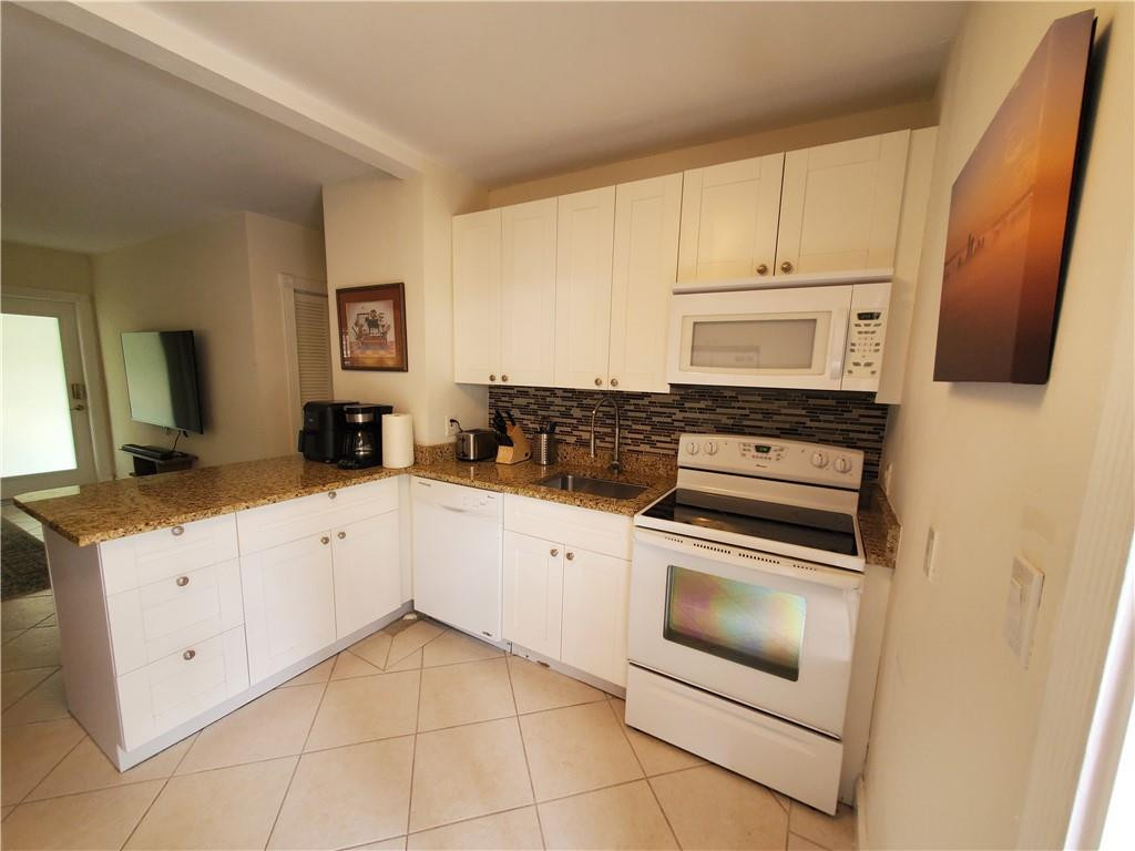 BLUE WATER BEACH - Residential Income