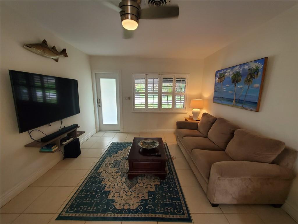 BLUE WATER BEACH - Residential Income