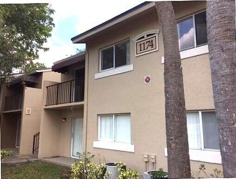 1174 Lake Terry Drive J West Palm Beach FL 33411