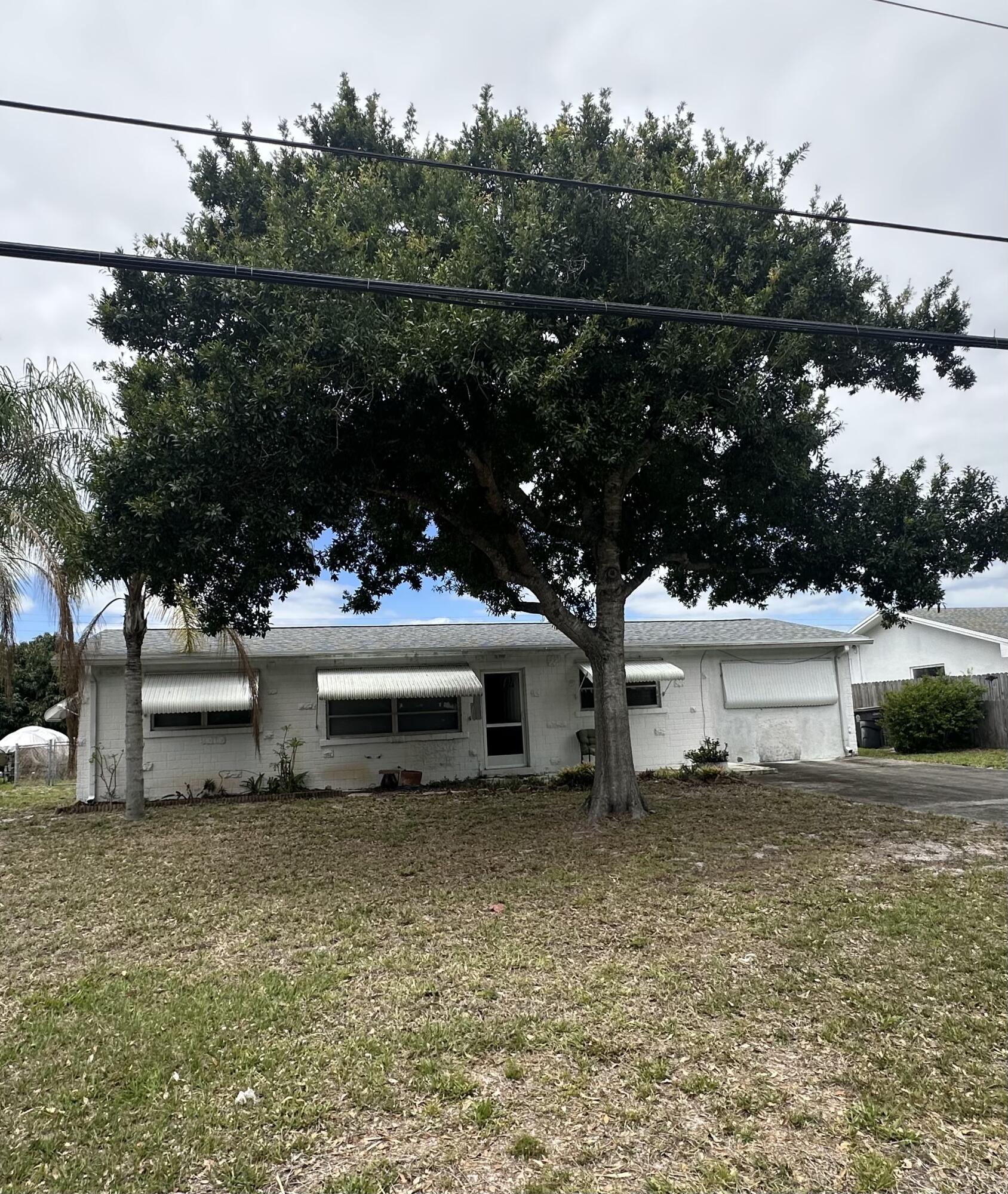 WATERWAY MANOR - Residential