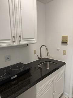 Properties 1227 Hyacinth Place
