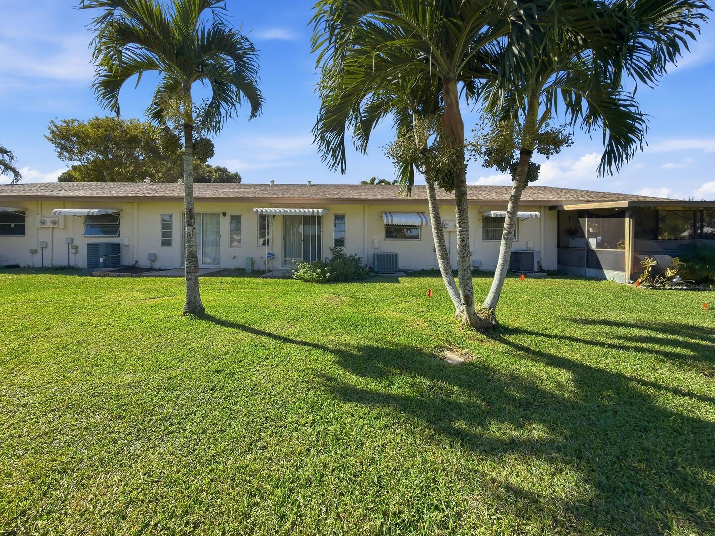 DELRAY VILLAS - Residential