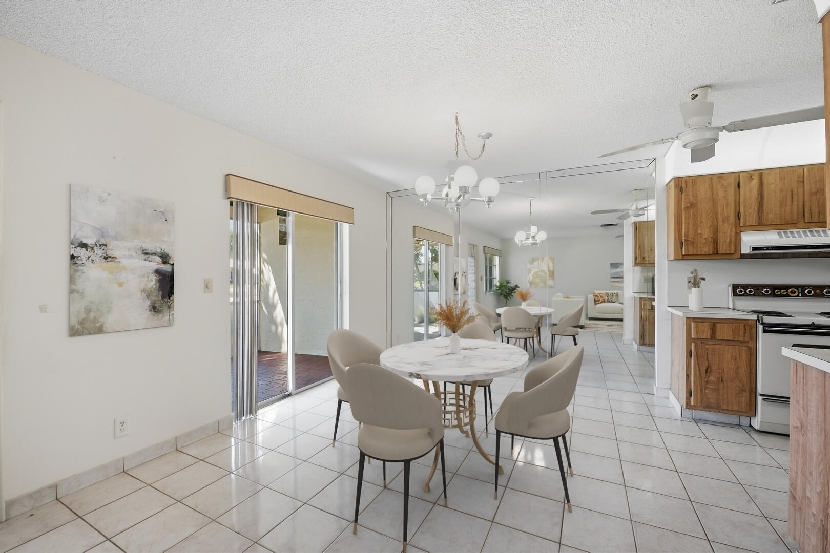 DELRAY VILLAS - Residential