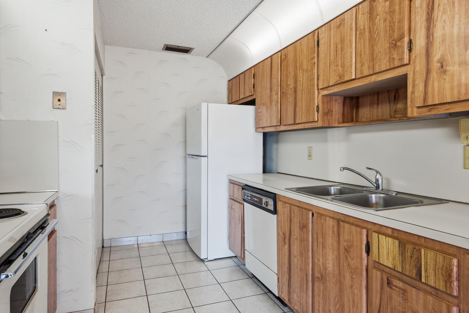 DELRAY VILLAS - Residential