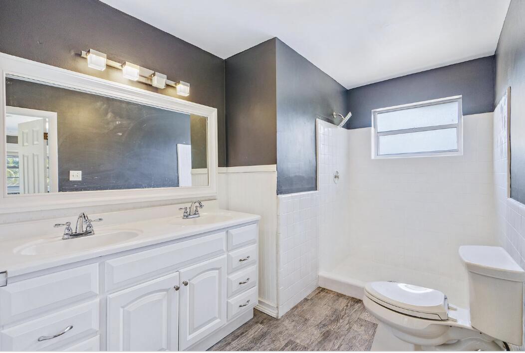 PINE GARDENS - Residential