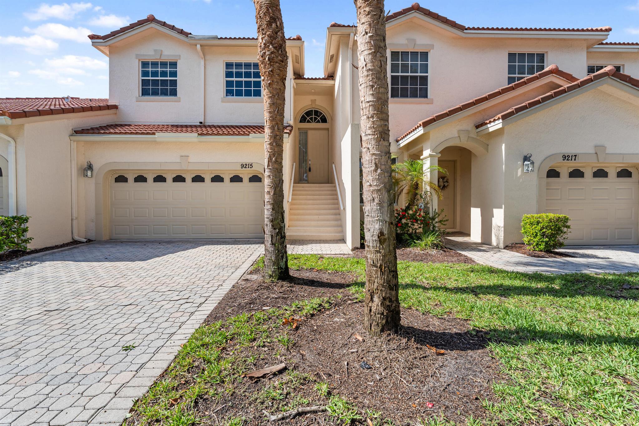 9215 Wentworth Lane 9215