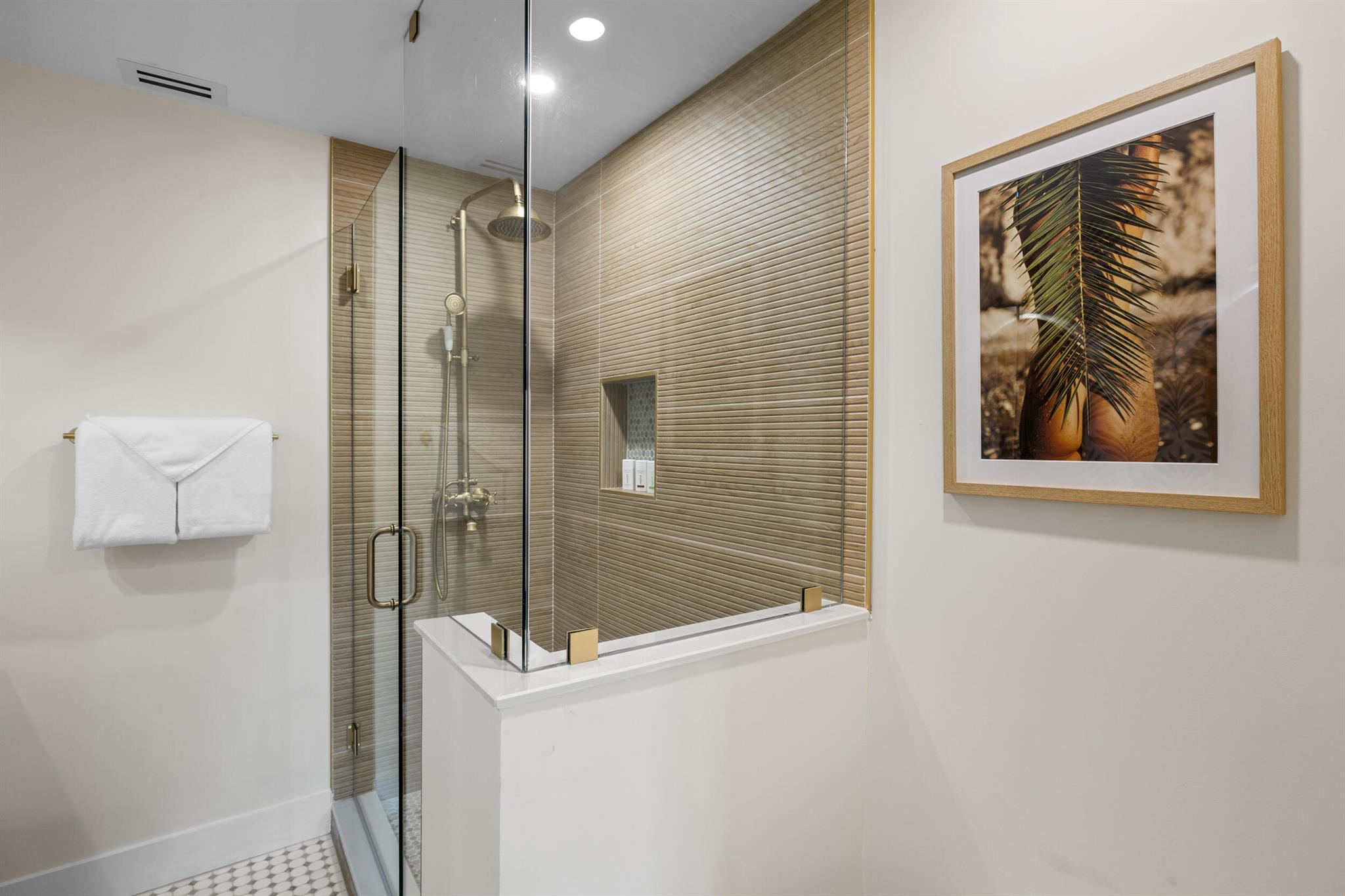 GOLFVIEW HARBOUR 1ST SEC - Residential Lease