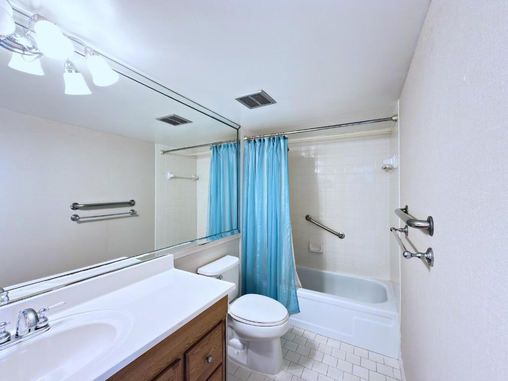 BARCLAY CONDO - Residential