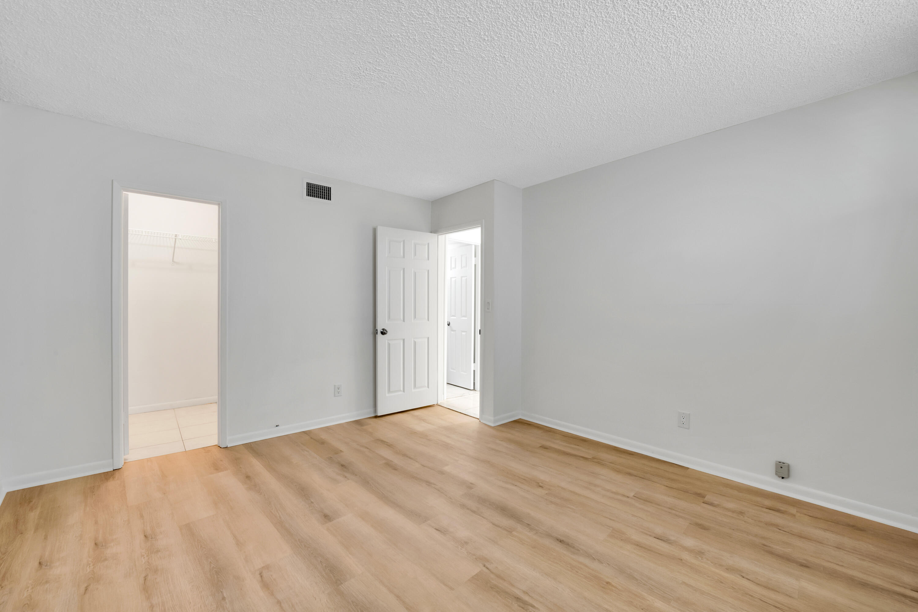 GARDEN-AIRE VILLAGE - Residential Lease