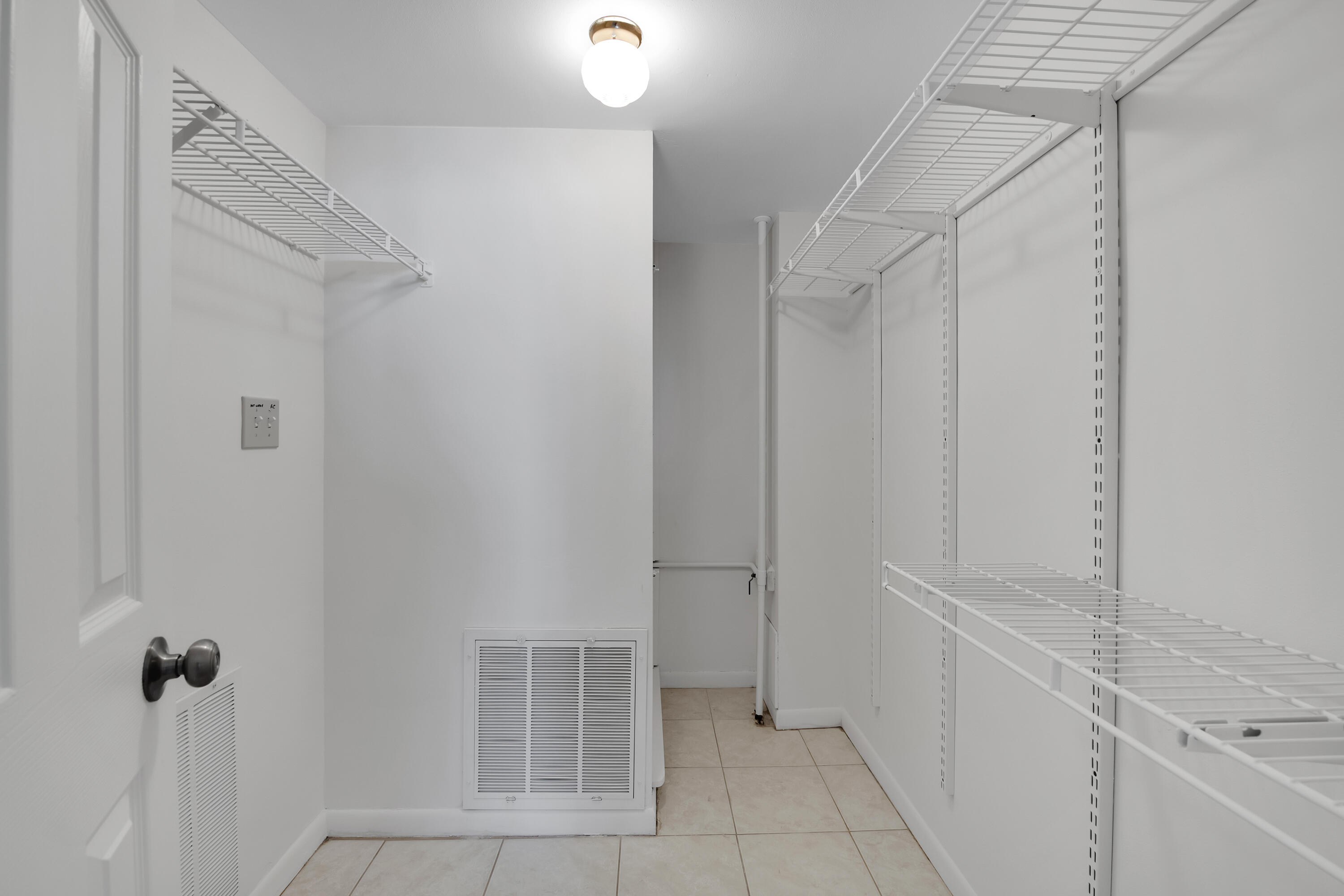 GARDEN-AIRE VILLAGE - Residential Lease