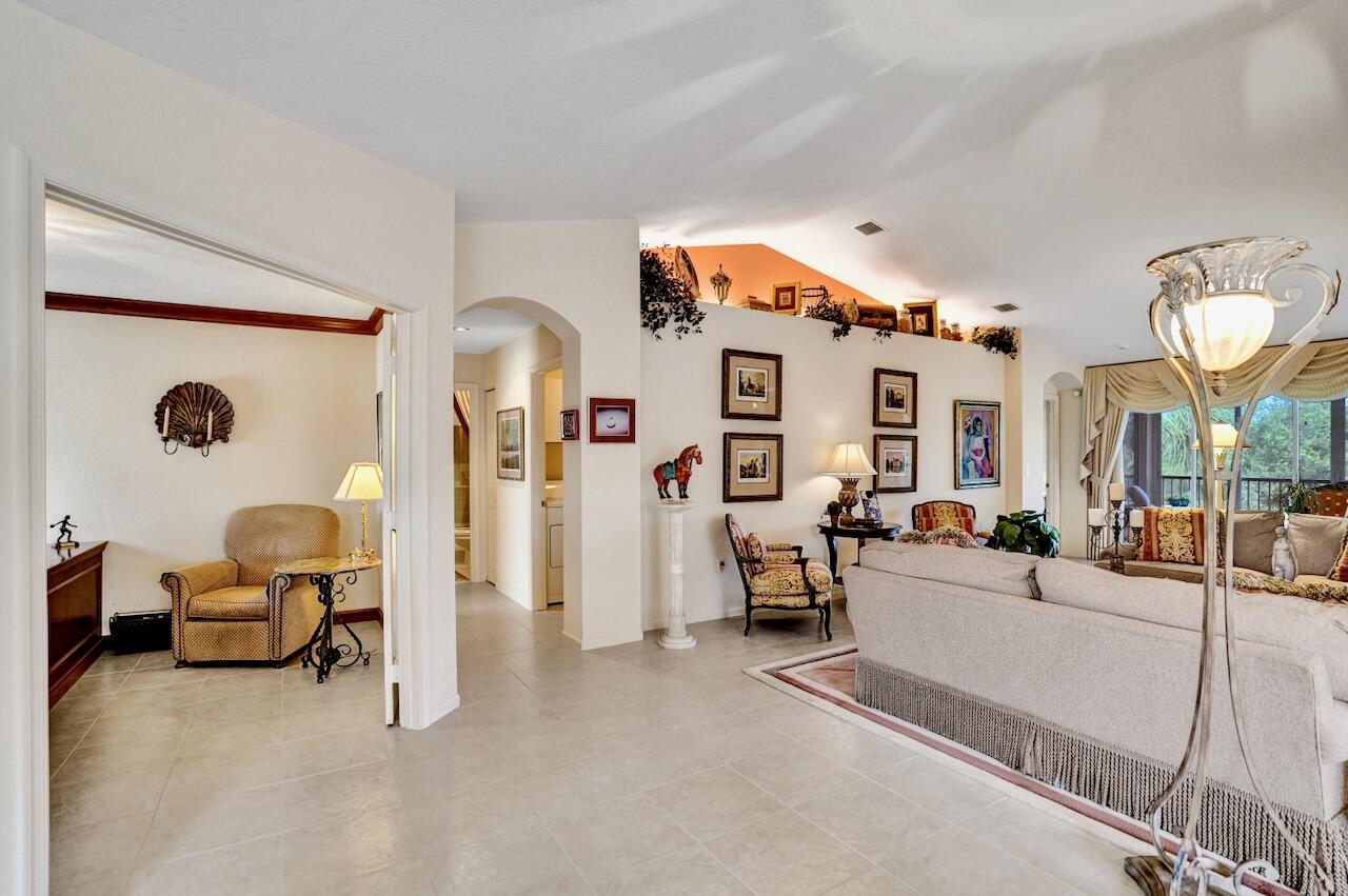 CRYSTAL POINTE III CONDO - Residential