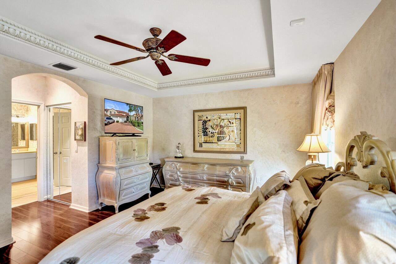 CRYSTAL POINTE III CONDO - Residential