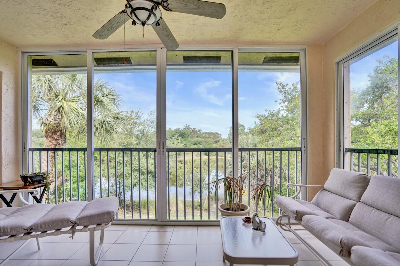 CRYSTAL POINTE III CONDO - Residential