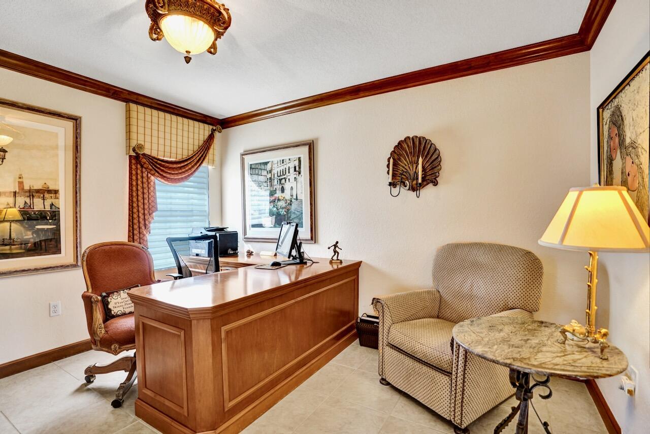 CRYSTAL POINTE III CONDO - Residential