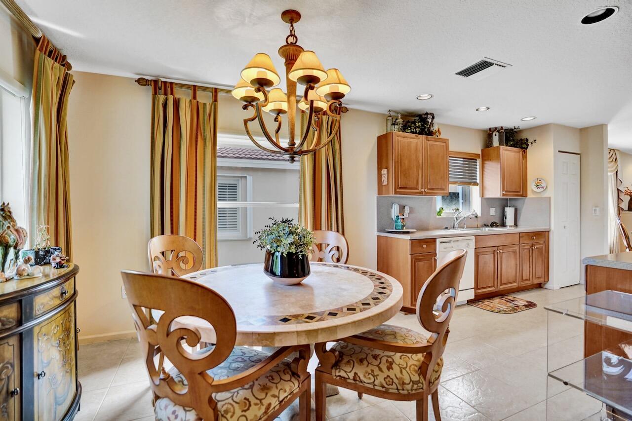CRYSTAL POINTE III CONDO - Residential