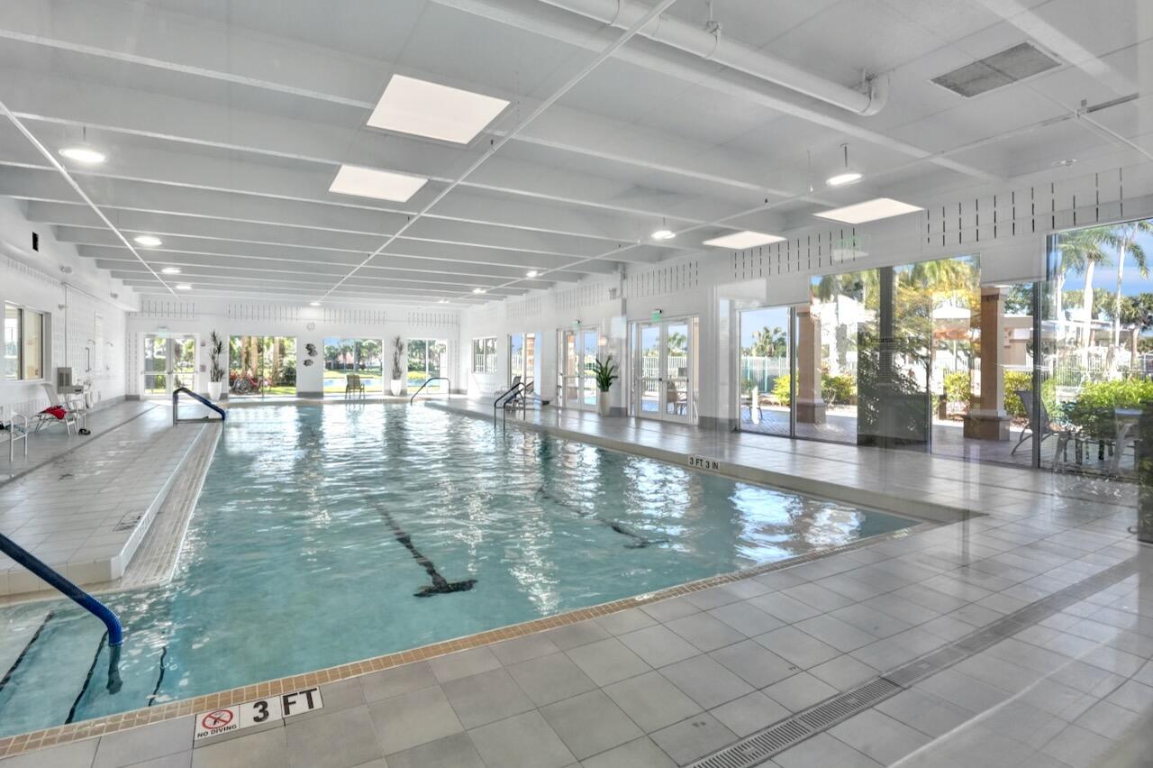 CRYSTAL POINTE III CONDO - Residential