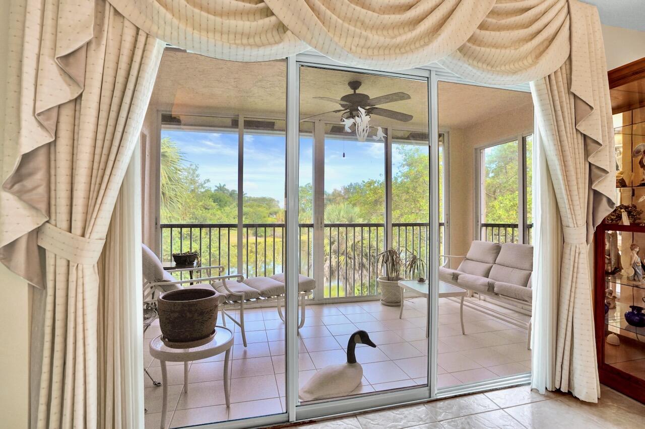 CRYSTAL POINTE III CONDO - Residential