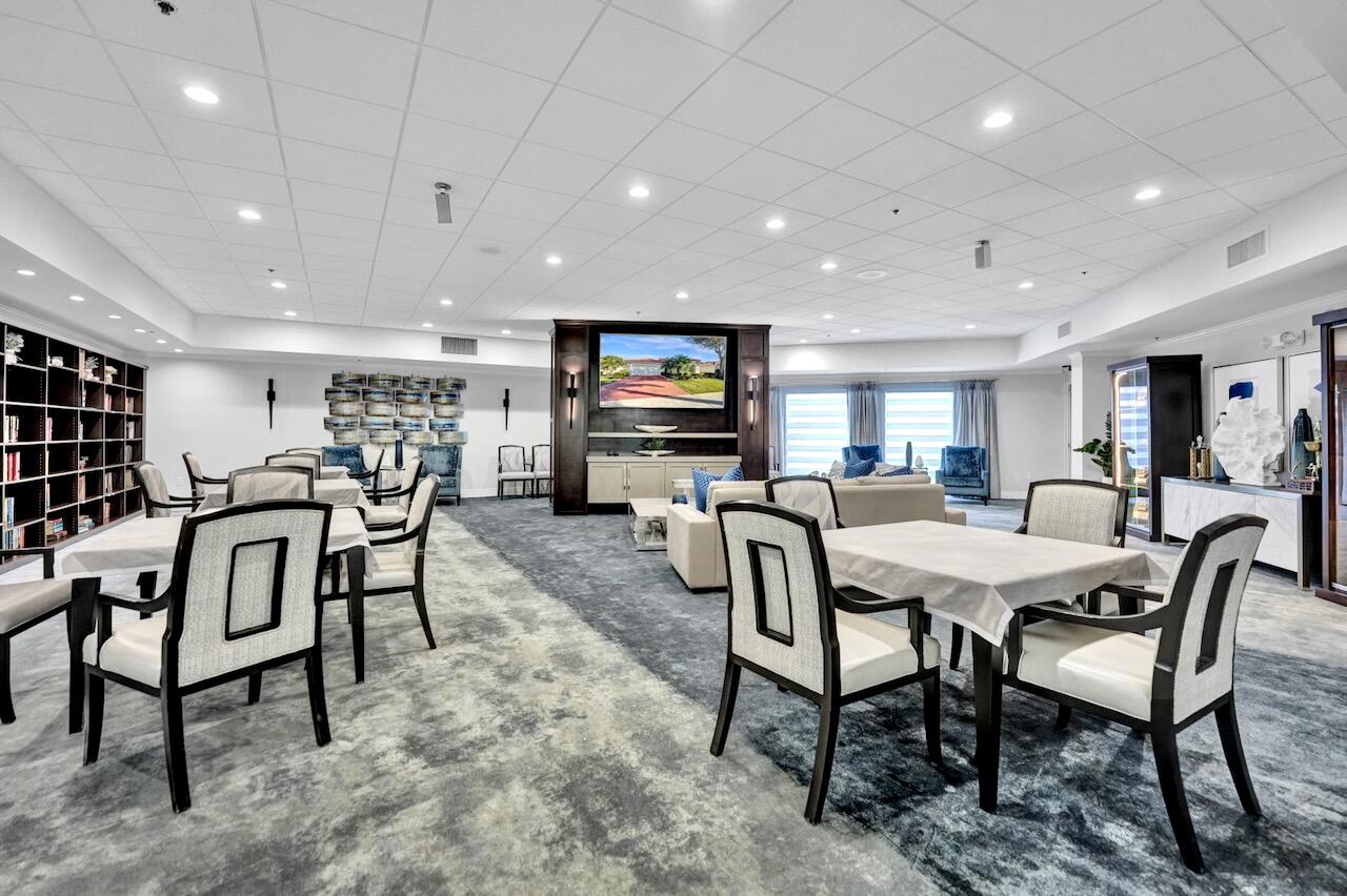 CRYSTAL POINTE III CONDO - Residential