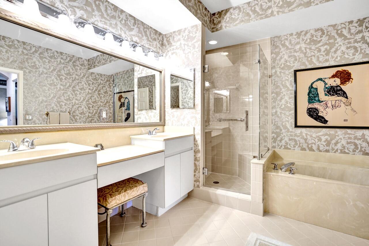 CRYSTAL POINTE III CONDO - Residential