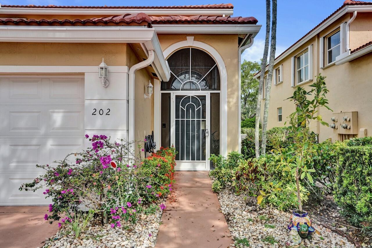 CRYSTAL POINTE III CONDO - Residential