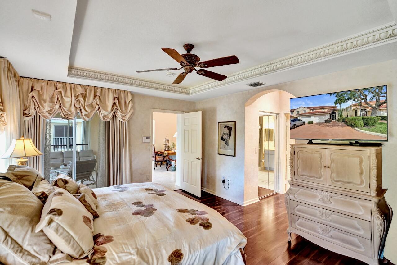 CRYSTAL POINTE III CONDO - Residential