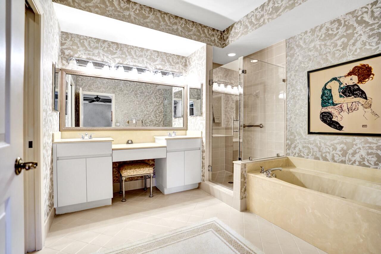 CRYSTAL POINTE III CONDO - Residential