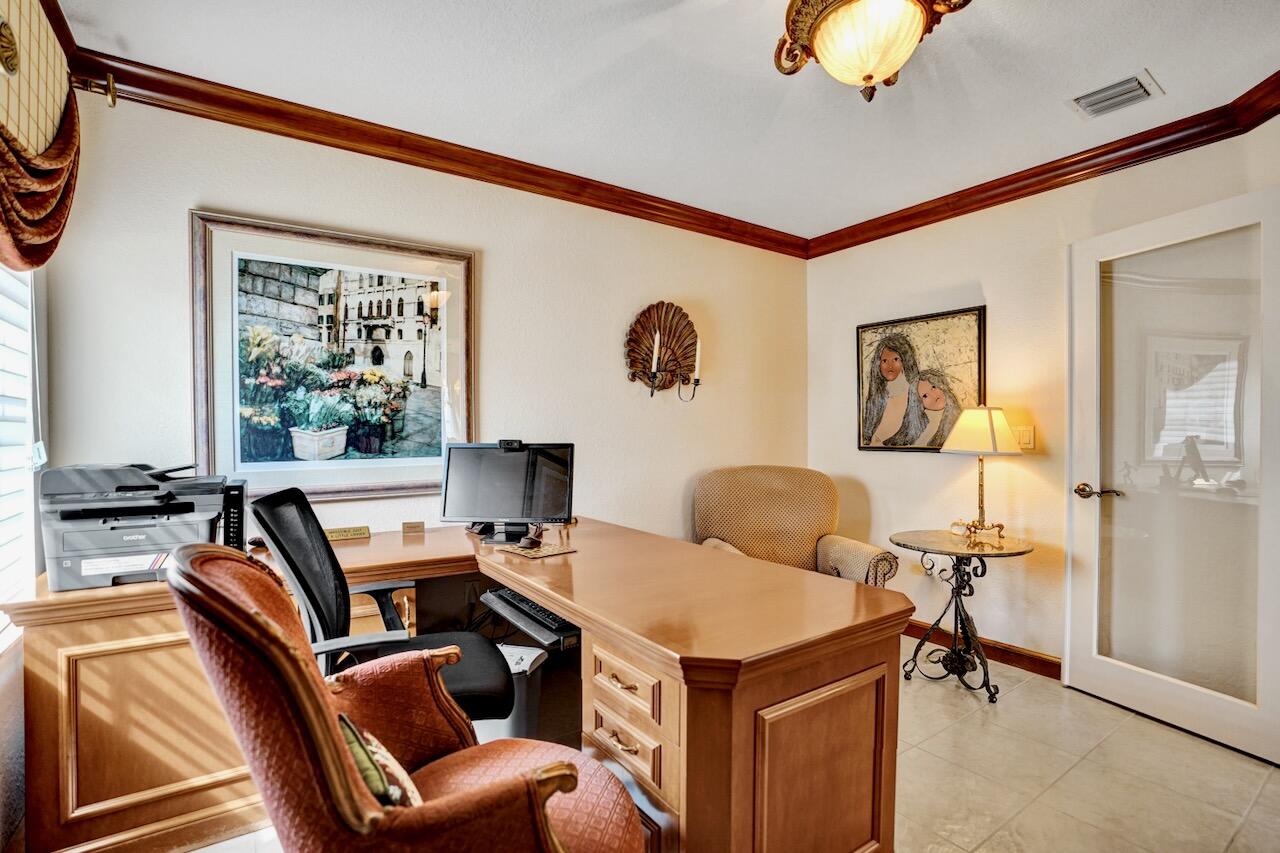 CRYSTAL POINTE III CONDO - Residential