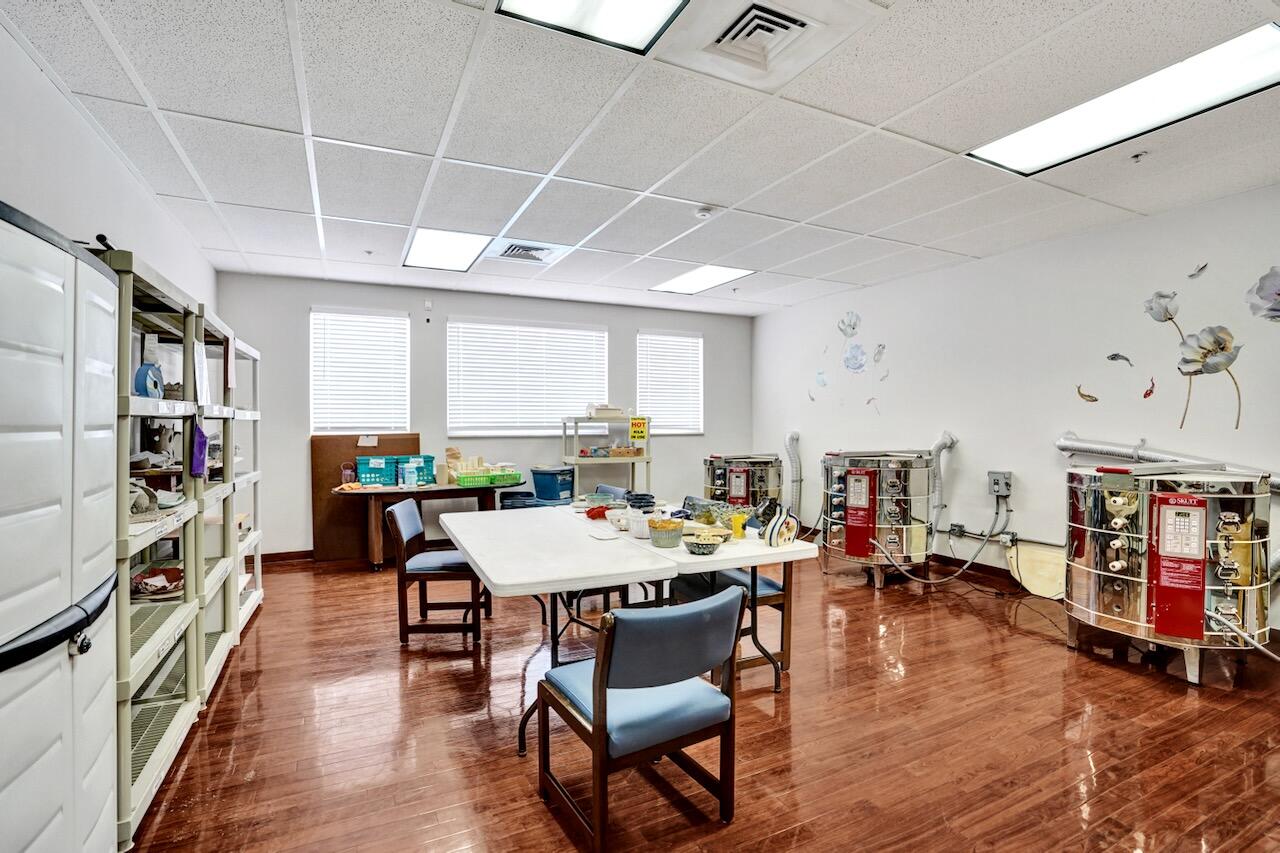 CRYSTAL POINTE III CONDO - Residential