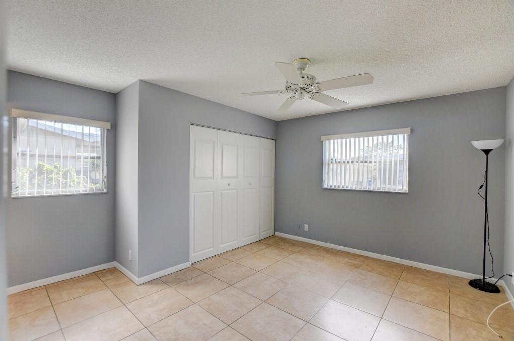 CRYSTAL LAKE - Residential