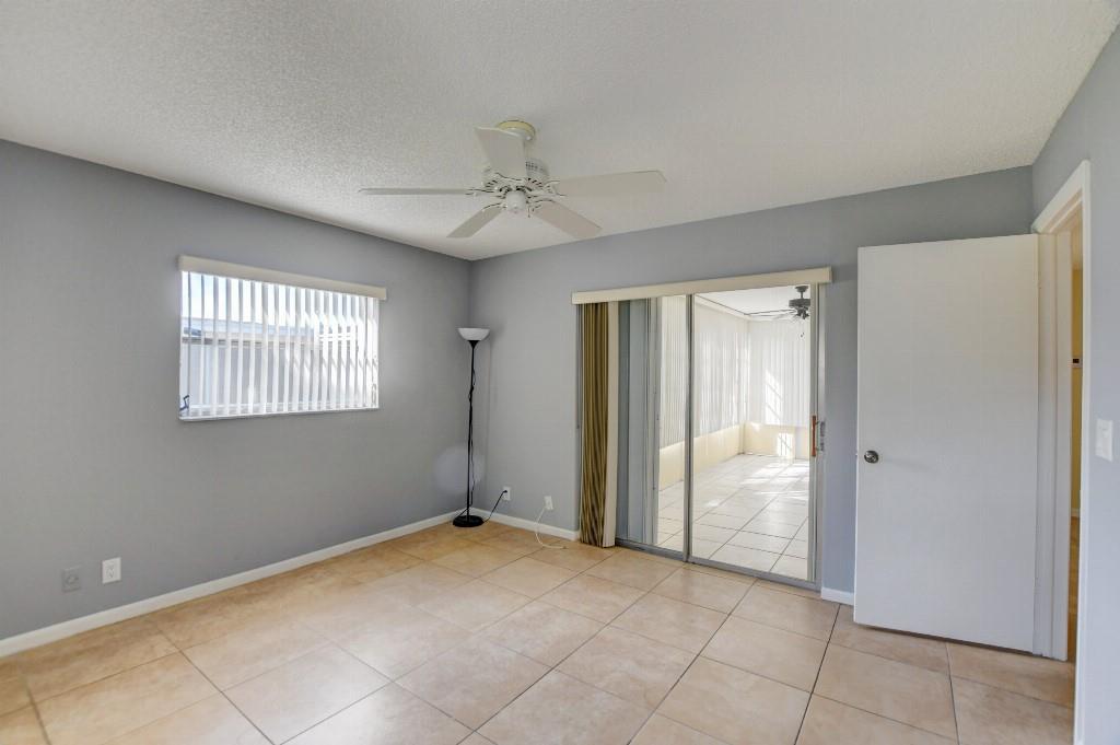 CRYSTAL LAKE - Residential