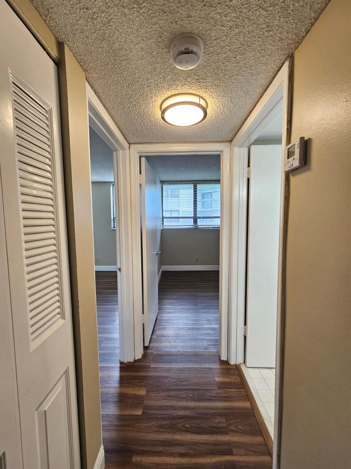 PRESIDENTIAL GOLFVIEW CON - Residential Lease