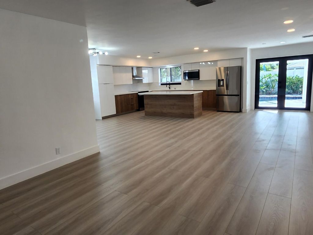 Photo of 284 NE 26th Street, Boca Raton, FL 33431 (MLS # R11032756)