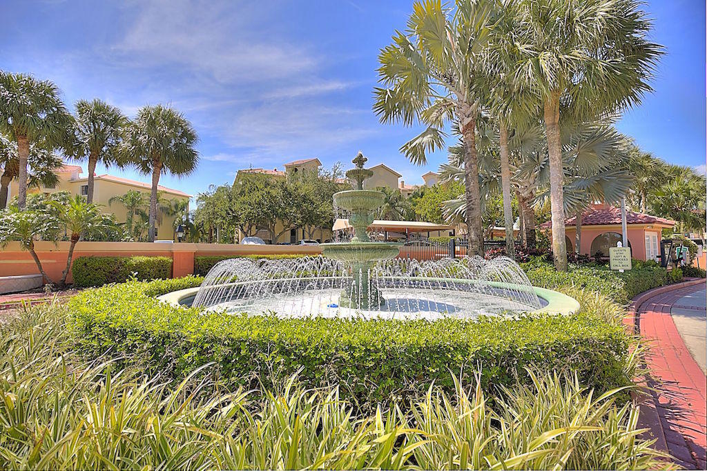 OCEAN TRACE CONDO - Residential