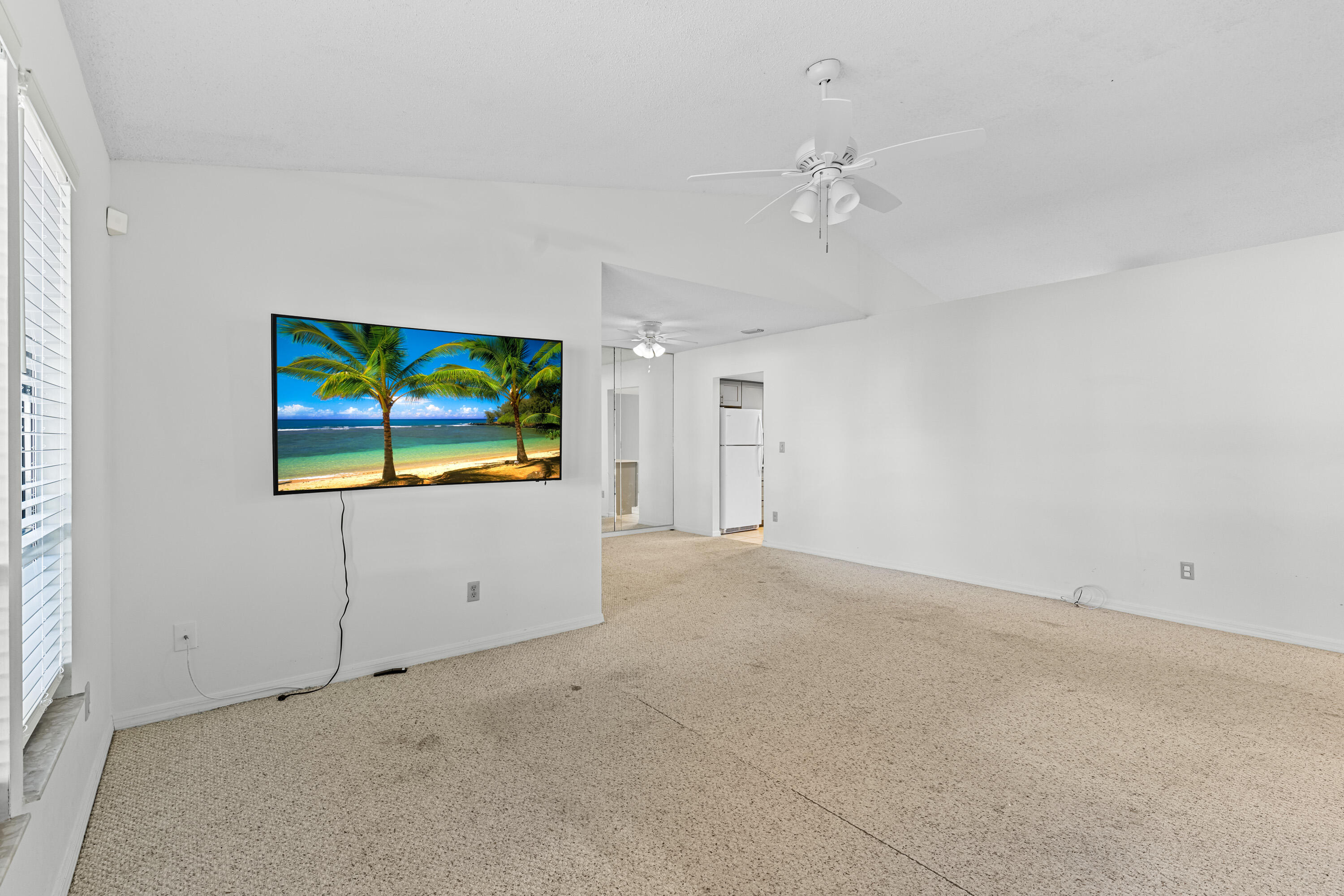 PINECREST SUB UNIT 3 - Residential