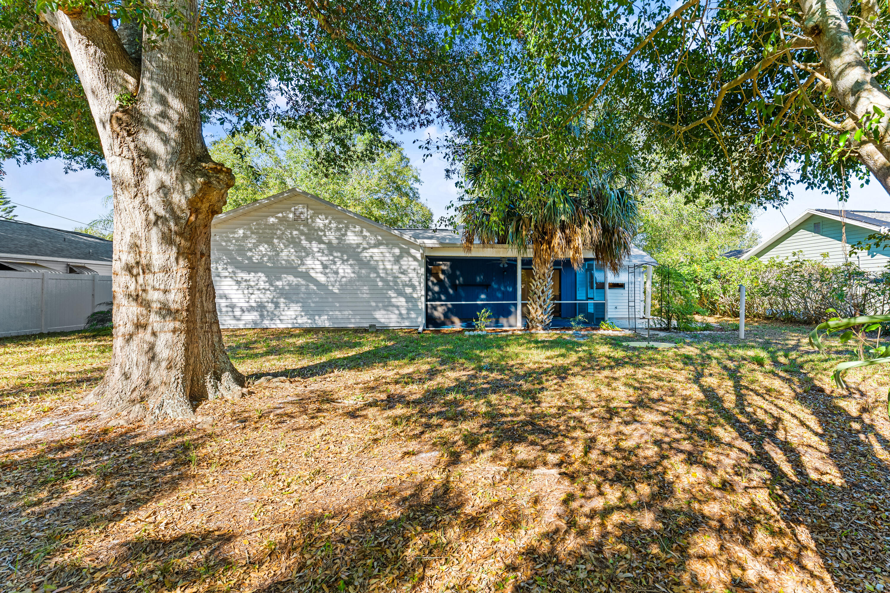 PINECREST SUB UNIT 3 - Residential