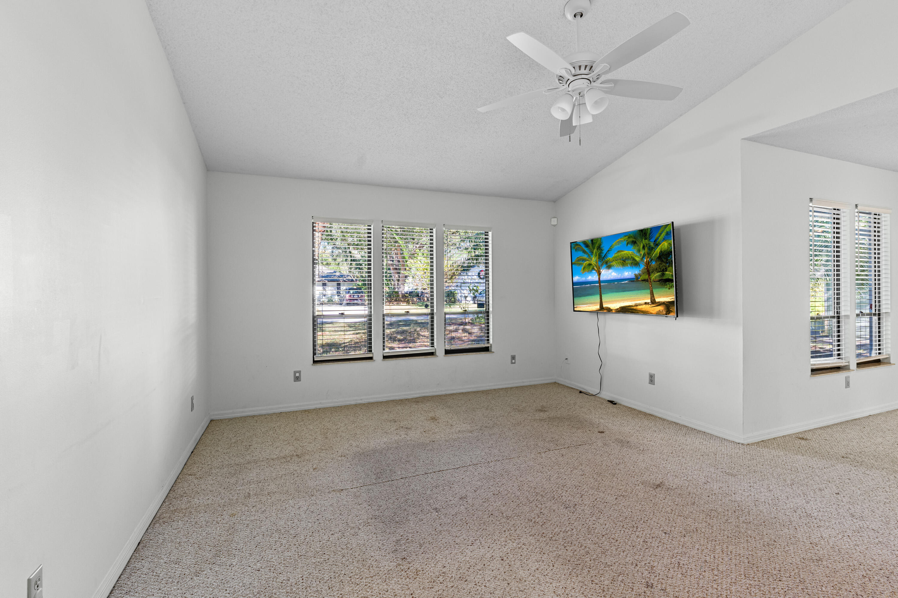 PINECREST SUB UNIT 3 - Residential