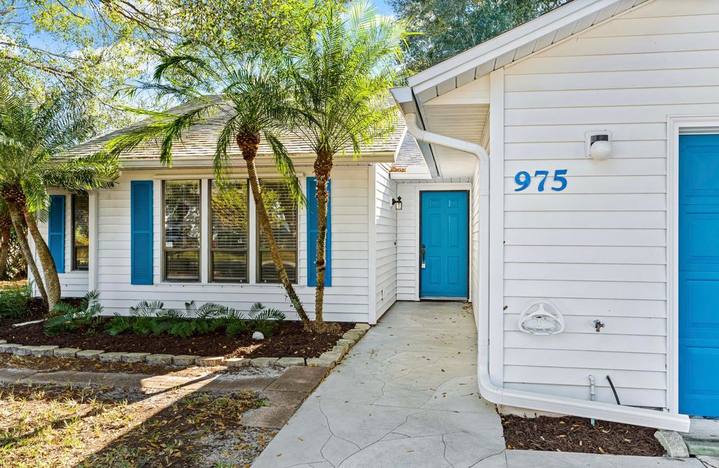 Photo of 975 4th Lane, Vero Beach, FL 32962 (MLS # B26028923)