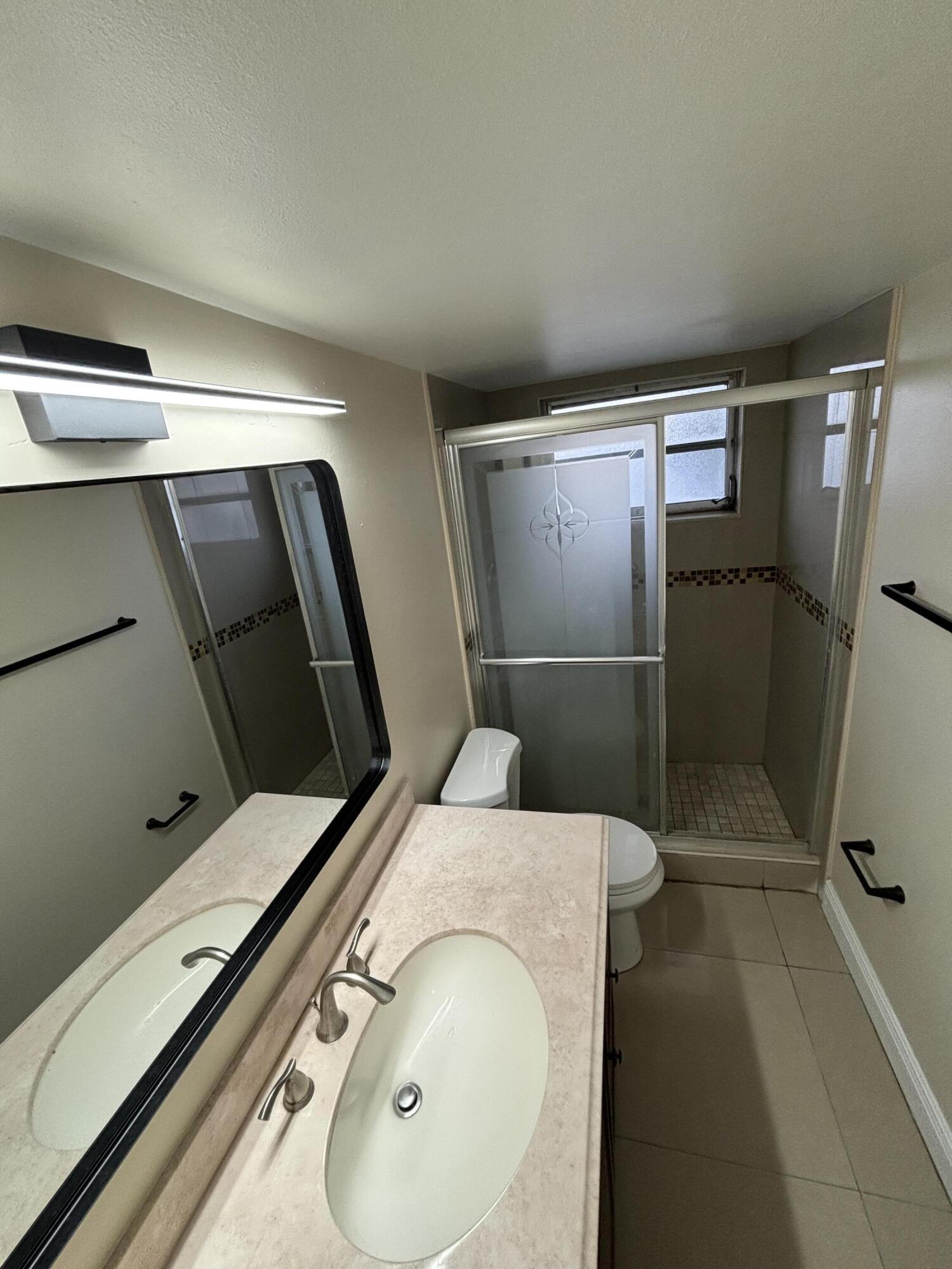 20120 NE 2nd Avenue W18