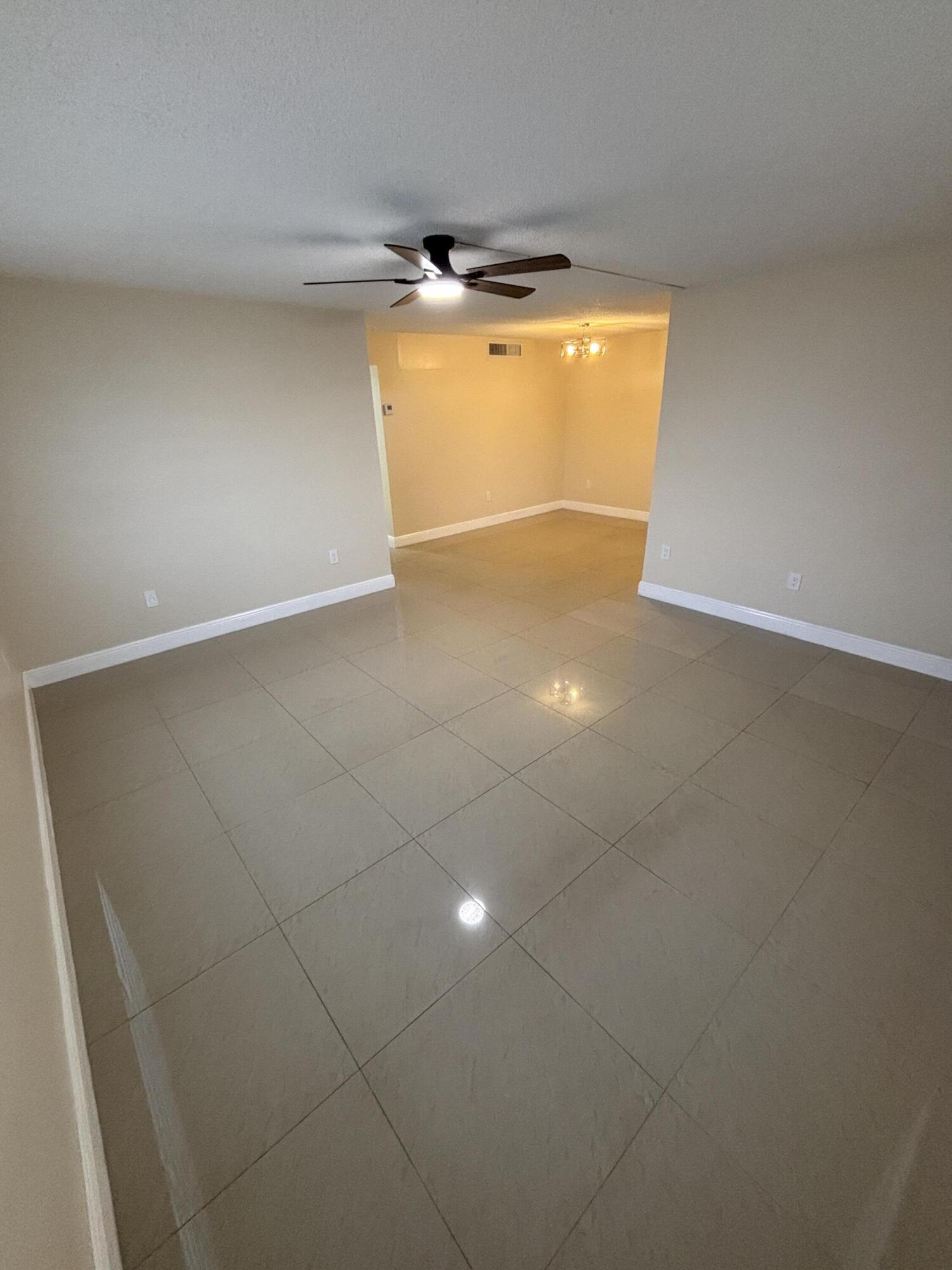 20120 NE 2nd Avenue W18