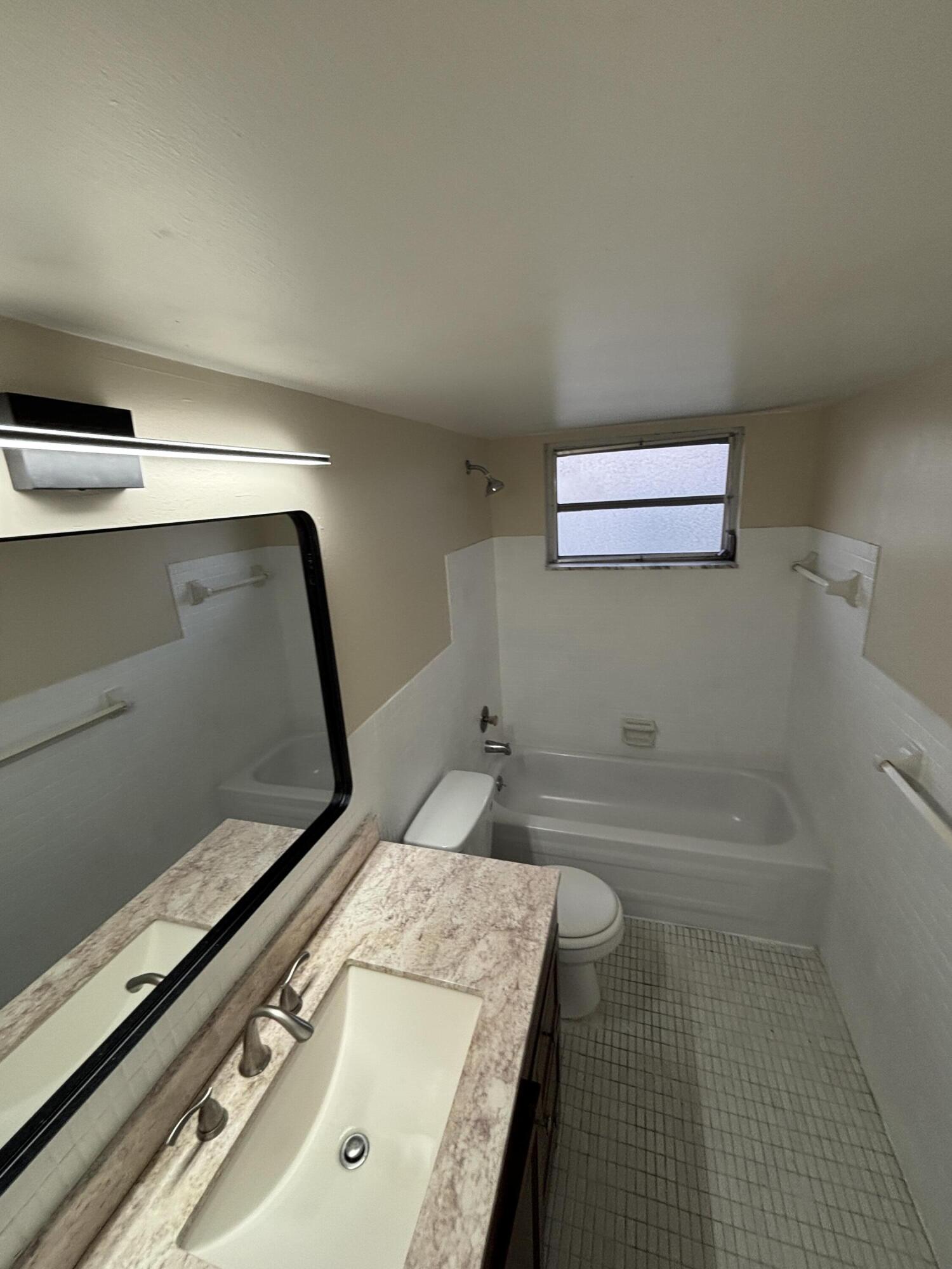 20120 NE 2nd Avenue W18