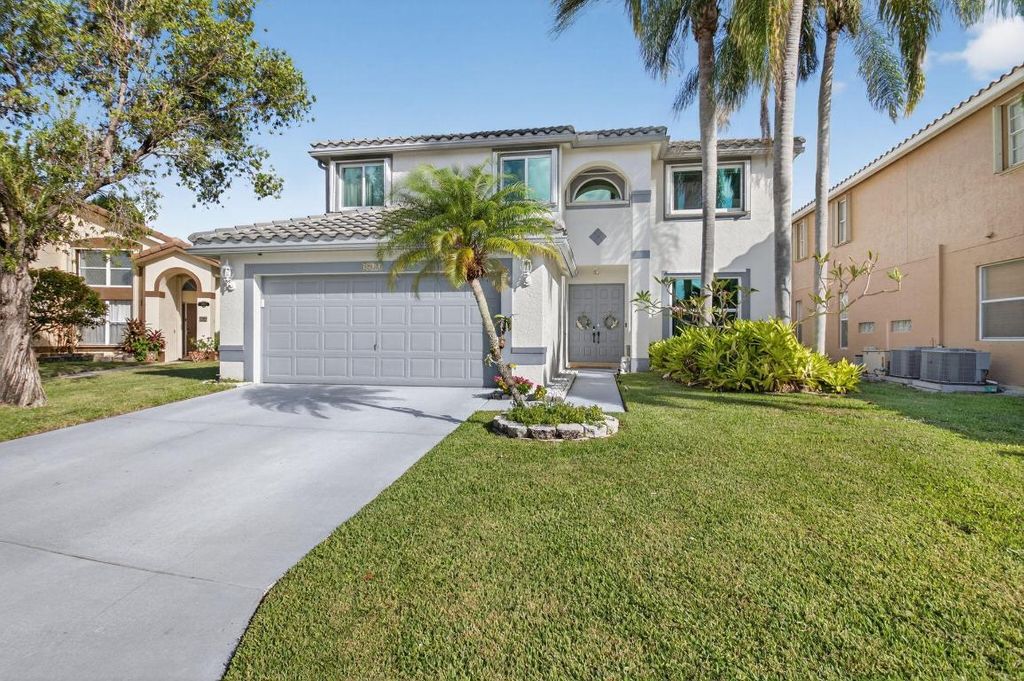Photo of 3943 Westchester Way, Boynton Beach, FL 33436 (MLS # R11135845)