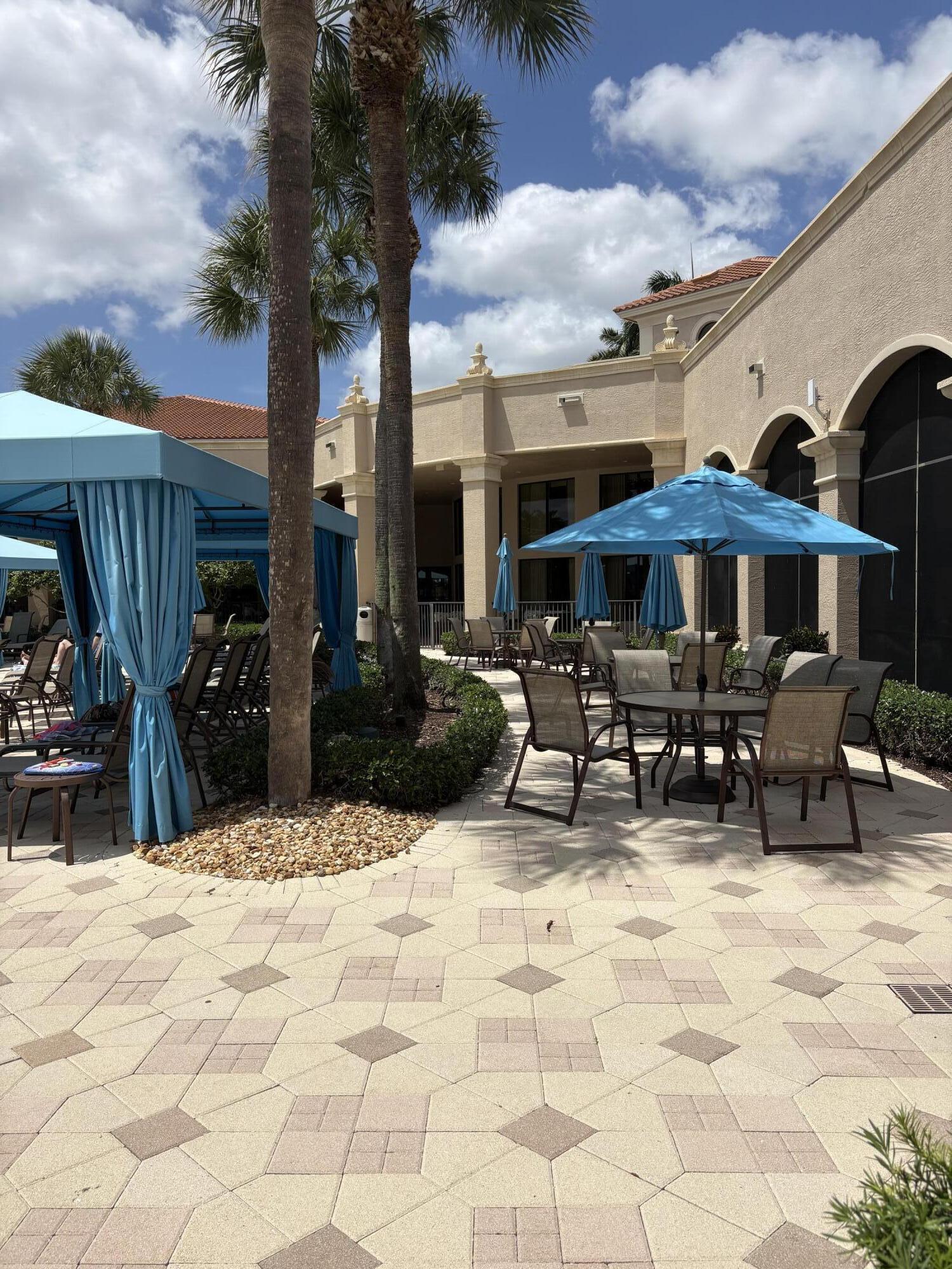 VALENCIA PALMS 6 - Residential